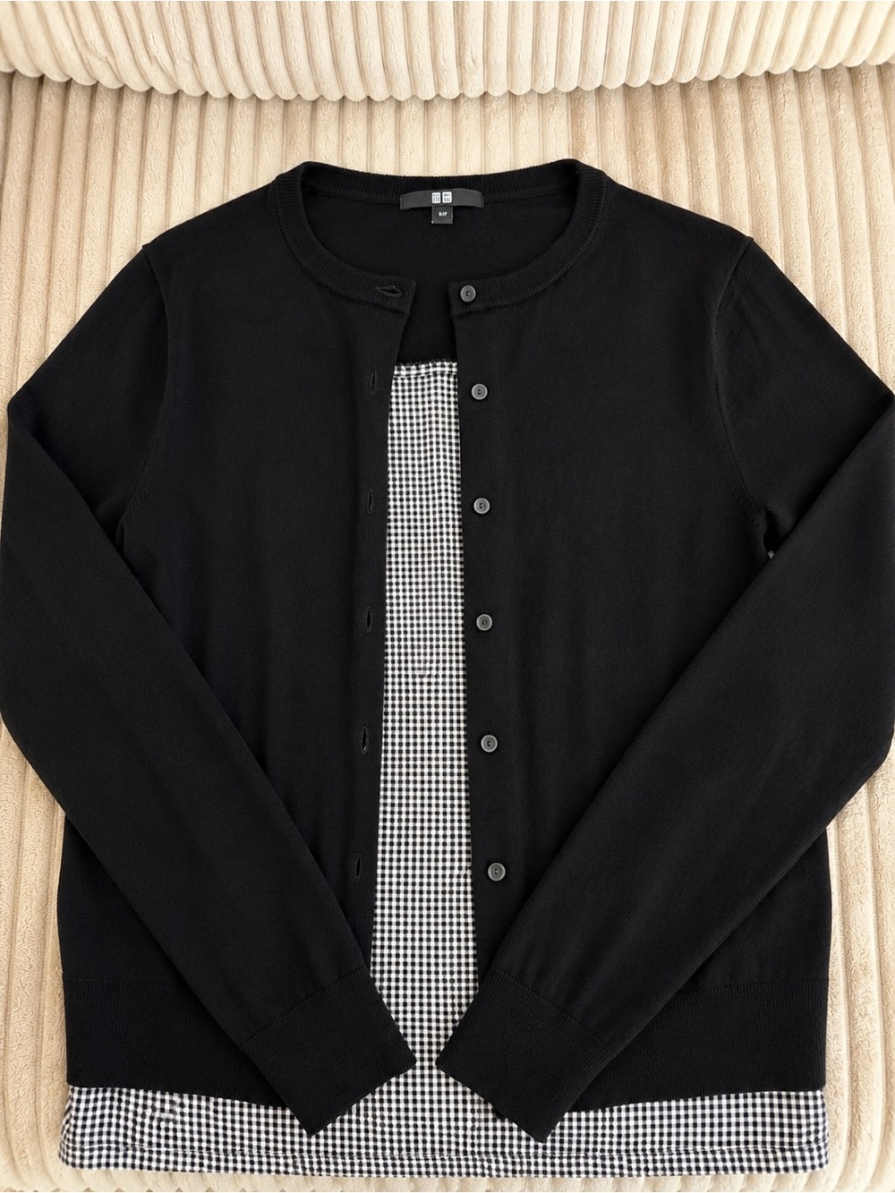 Uniqlo ,Merino Crew Neck Cardigan -Women’s